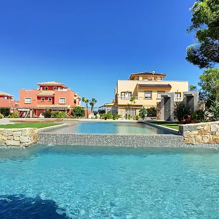 Lägenhet Balcon De La Laguna, Ground Floor Apt, Stunning Garden, Pools - By Oyoostays Torrevieja