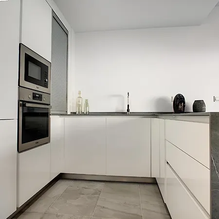 Balcon De La Laguna Ground Floor 3 Bedroom - By Oyoostays Apartman Torrevieja