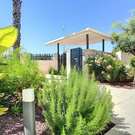 Lägenhet Balcon De La Laguna, Ground Floor Apt, Stunning Garden, Pools - By Oyoostays