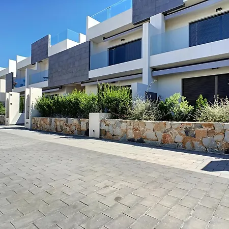 Balcon De La Laguna Ground Floor 3 Bedroom - By Oyoostays Apartman *