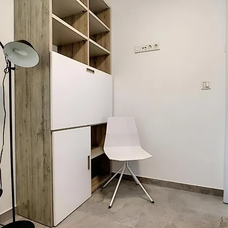 Balcon De La Laguna Ground Floor 3 Bedroom - By Oyoostays Torrevieja