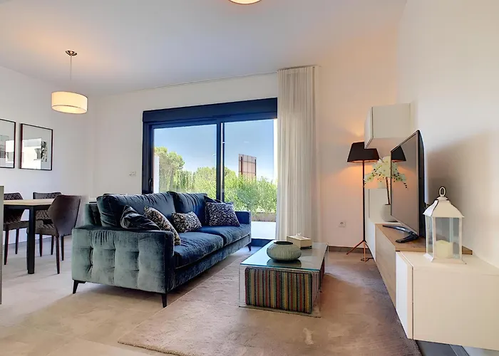 Balcon De La Laguna, Ground Floor Apt, Stunning Garden, Pools - By Oyoostays Lejlighed Torrevieja